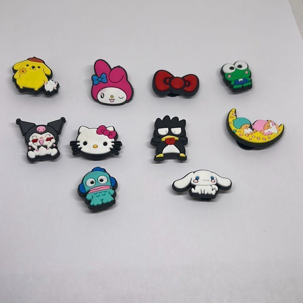 Set of 7 Hello Kitty & Friends Shoe Charms – Cute Cartoon Croc Accessories